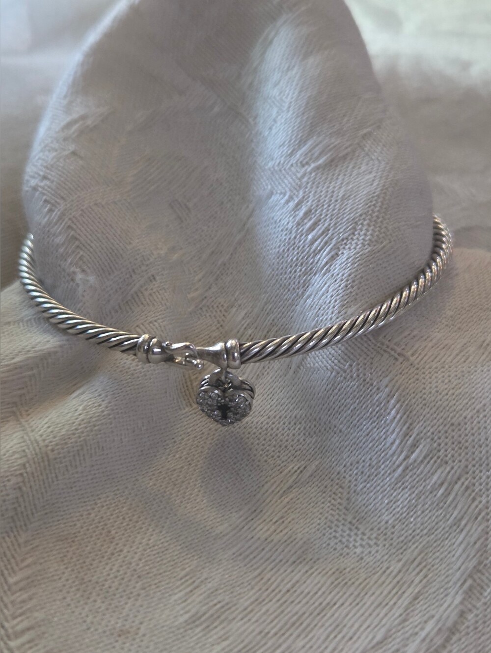 David Yurman Cable Collectibles Heart Lock Bracelet with Diamonds - Picture 2 of 16